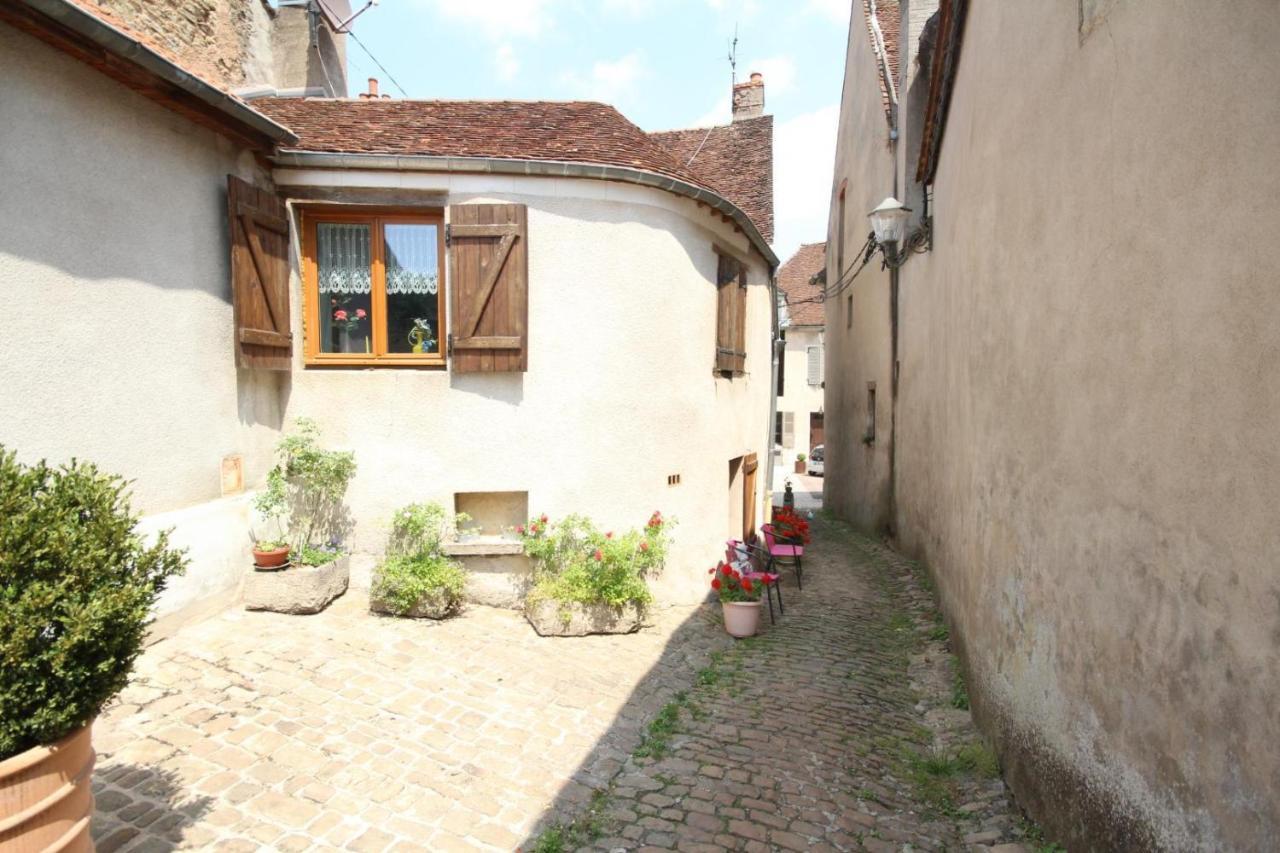 Au coeur du Chat Perché Arnay-le-Duc Exterior foto